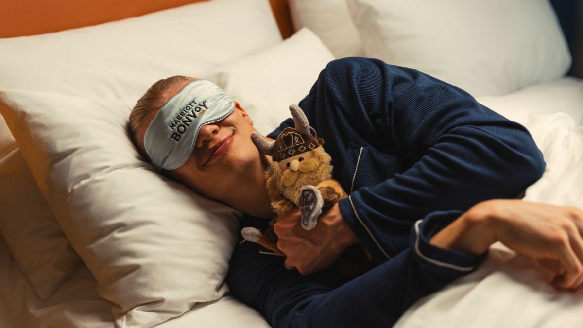 erling haaland and vinicius junior front new marriott bonvoy and visa for fans everywhere campaign ahead of fifa world cup