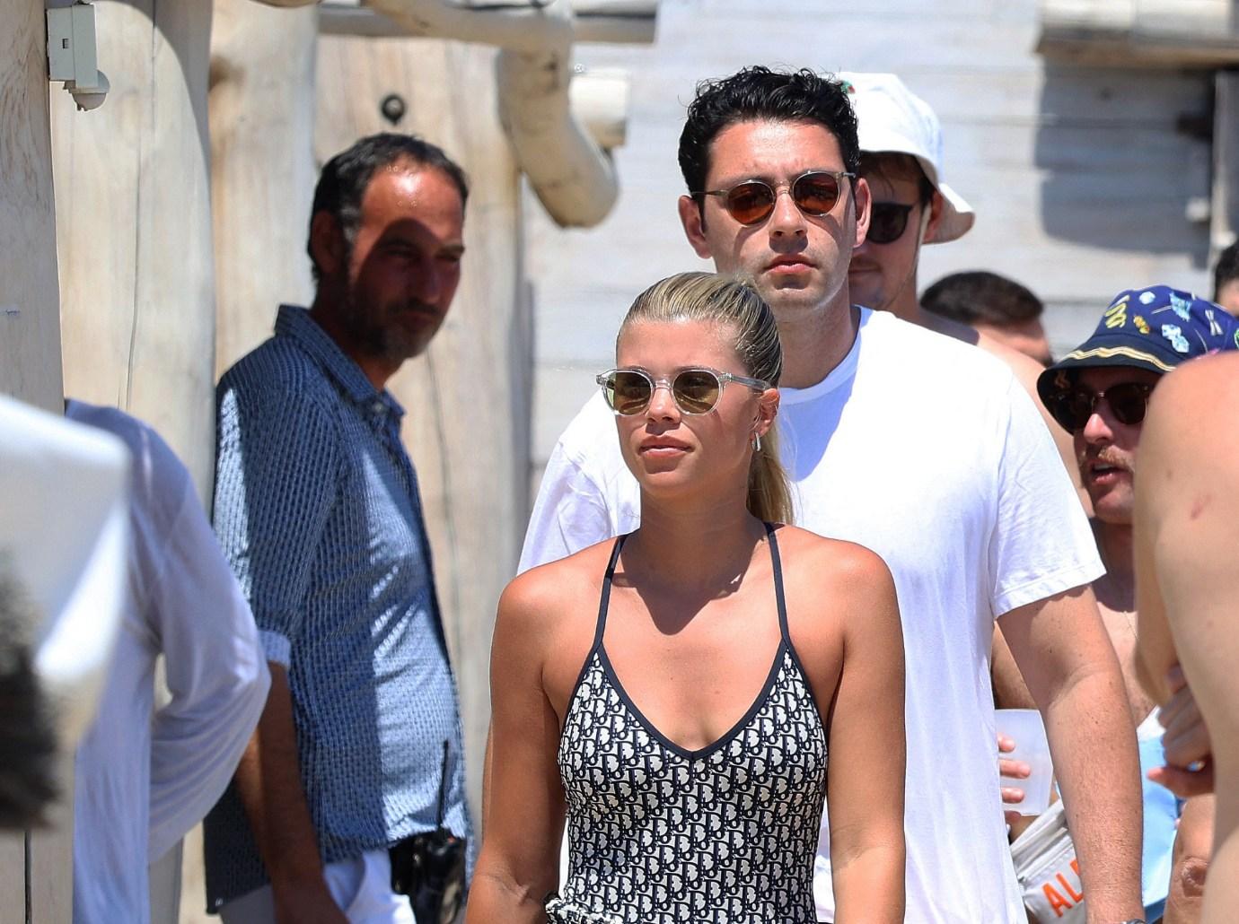 sofia richie pregnant husband elliot grainge