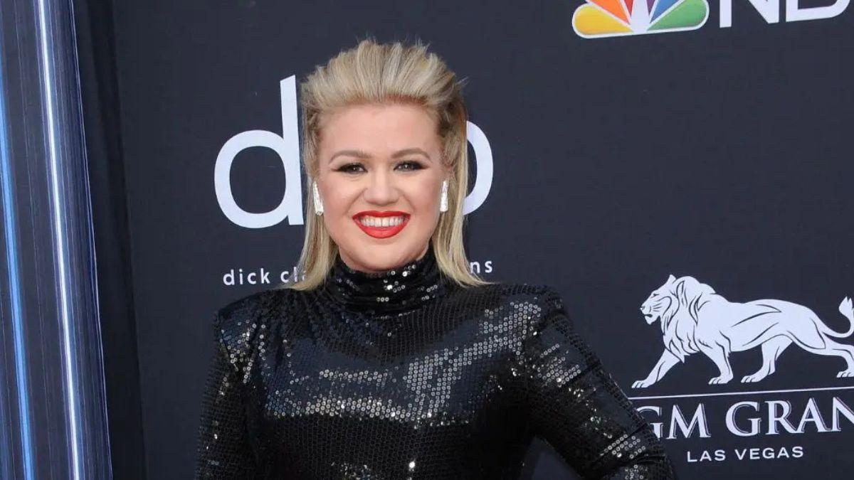 image of Kelly Clarkson