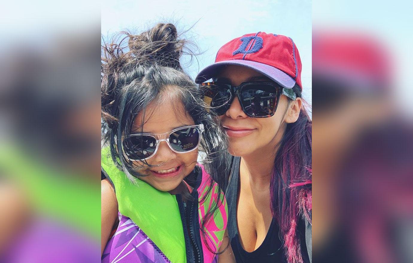 Snooki & daughter