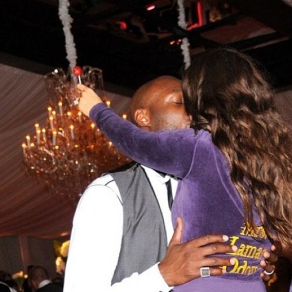 Khloe Kardashian Lamar Odom Wedding Night Kiss 580&#215;580