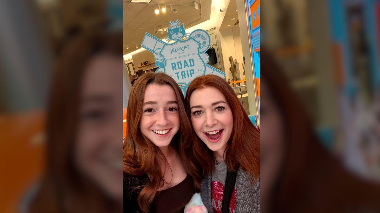 Image of Alyson Hannigan and her daughter, Keeva.