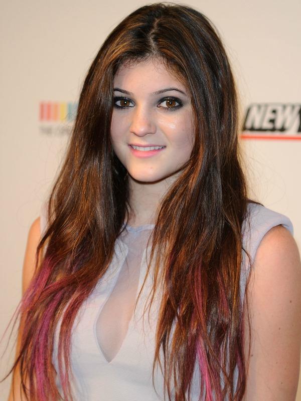 Kylie jenner pink hair