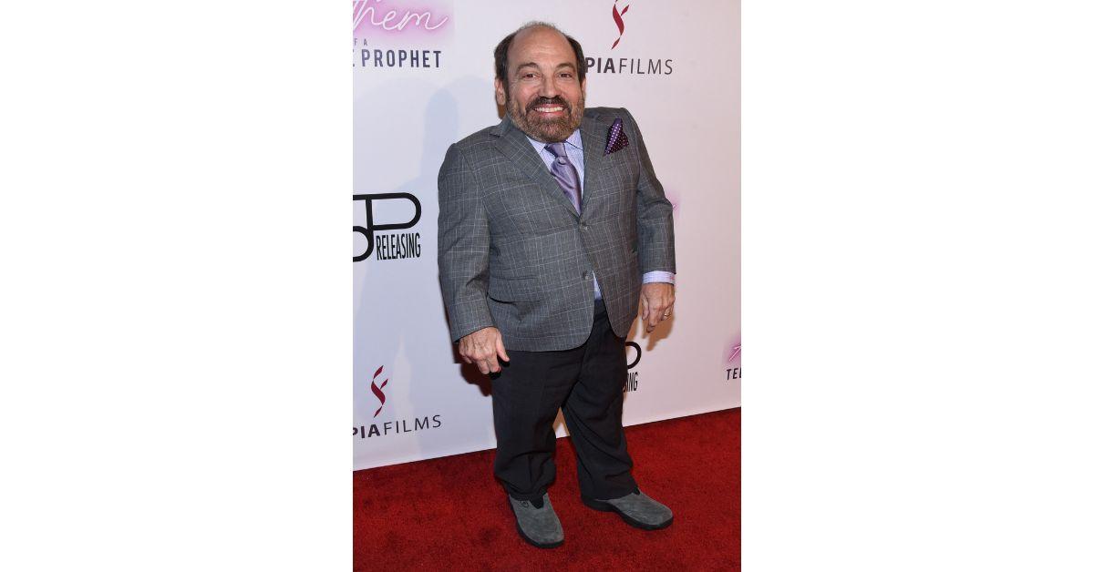 danny woodburn  feet  inches