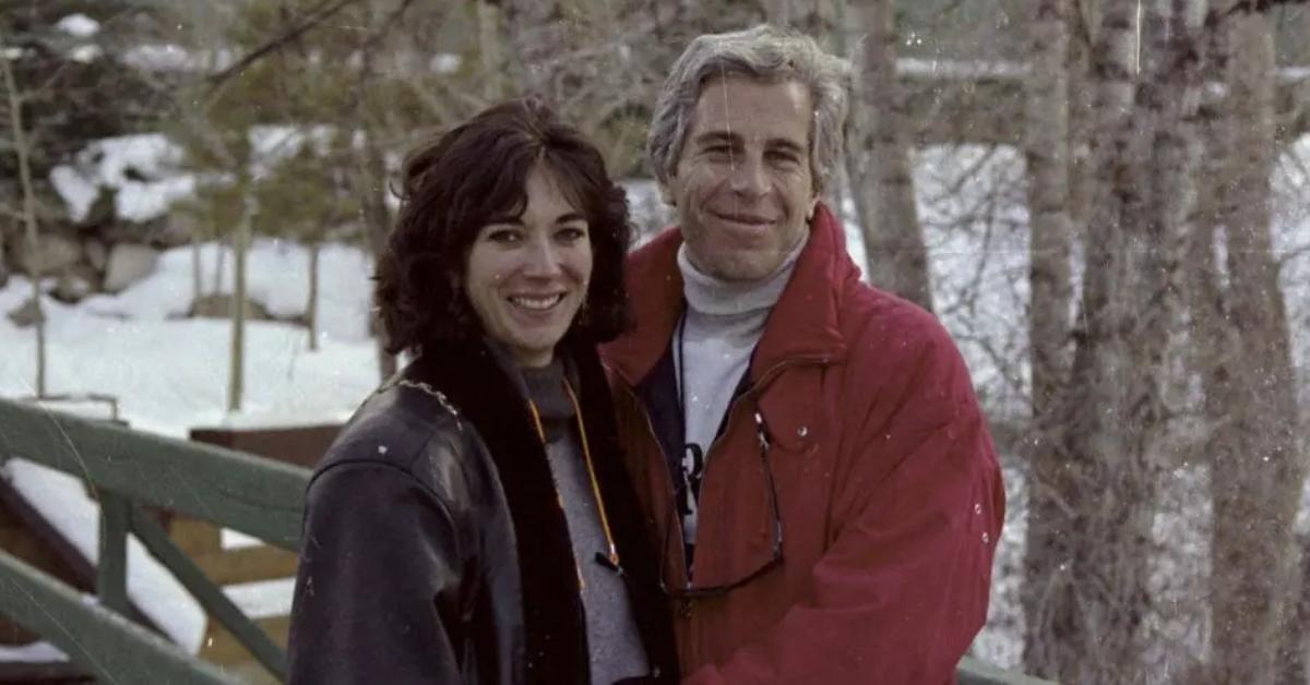 ghislaine maxwell deal feds spill jeffrey epsteins secrets lawyer