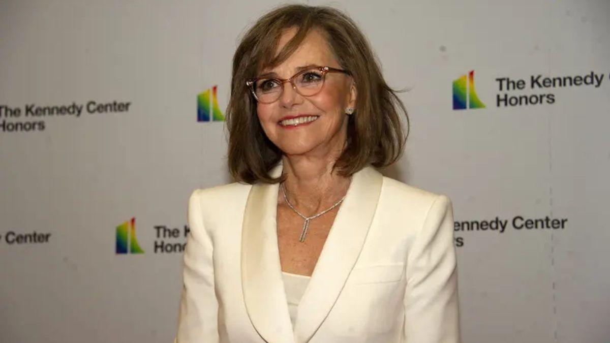 Photo of The actress said she feels 'grateful' to turn 80.