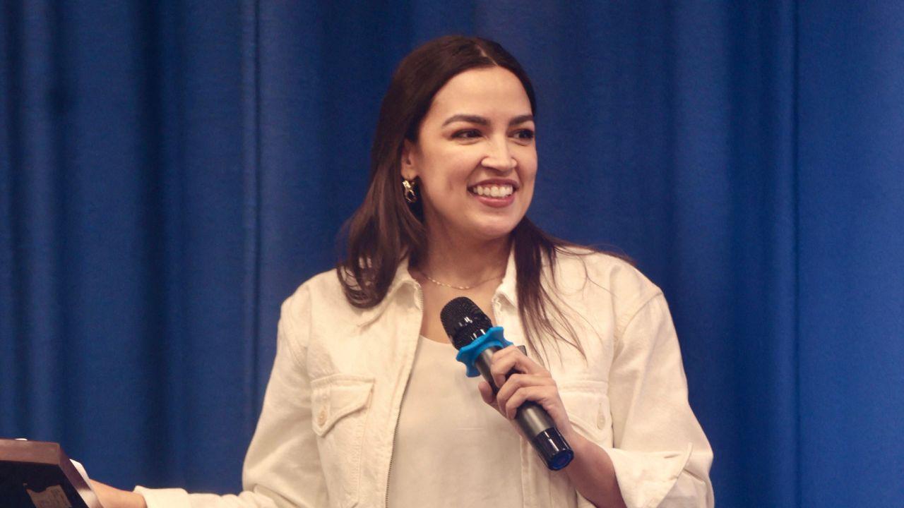 alexandria ocasio cortez riley roberts split