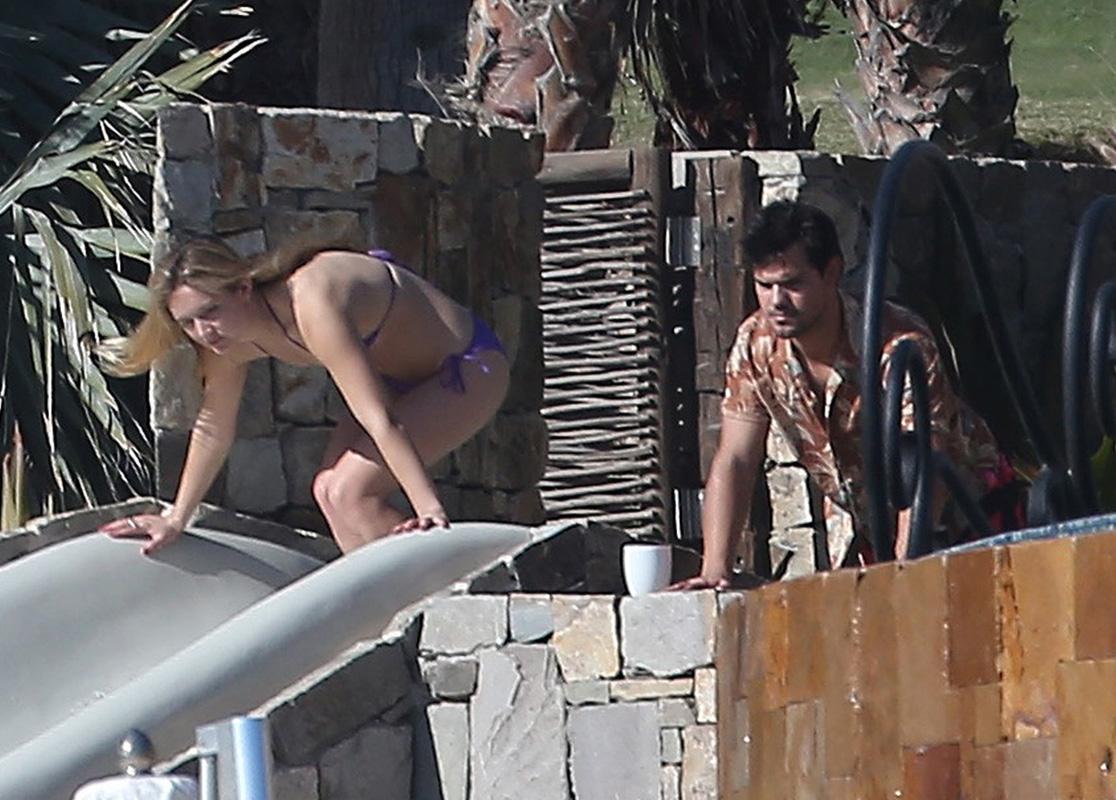 Exclusive&#8230; Premium Billie Lourd And Taylor Lautner Vacation In Cabo ***NO USE W/O PRIOR AGREEMENT &#8211; CALL FOR PRICING***