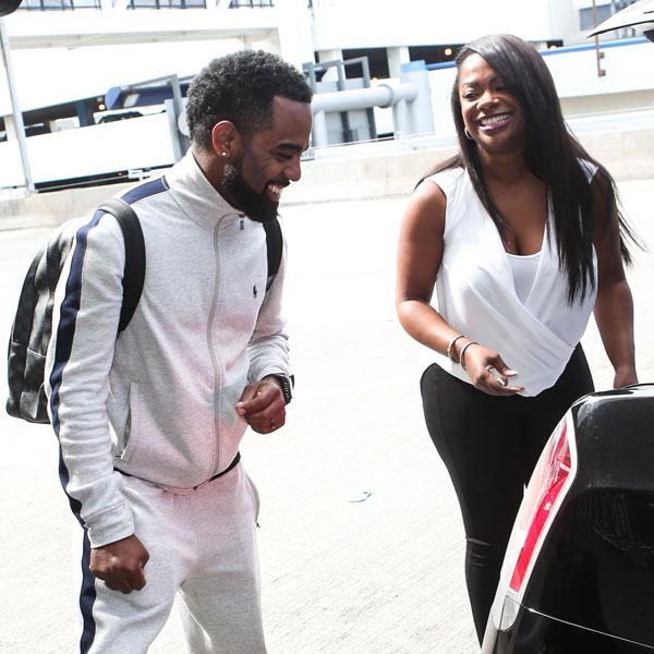 Kandi burruss denies abandoning family acusses being mean husband todd tucker 04