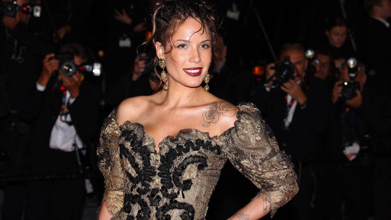 Image of Halsey said her hair has been a 'big indicator of racial issues' in her life.