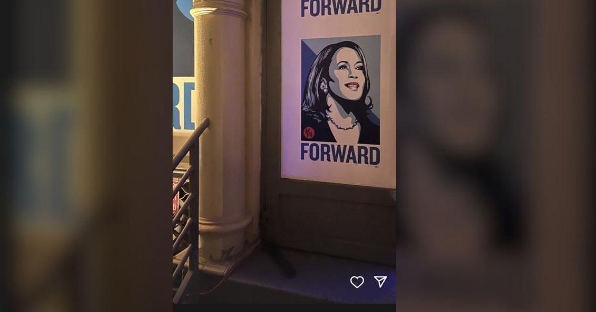 karlie kloss supports kamala harris