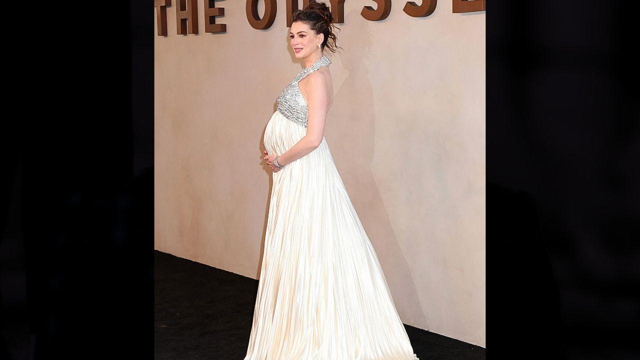 Image of Anne Hathaway.