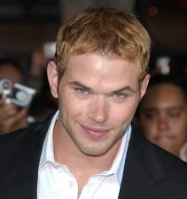 2009__11__wenn2659092 211×225.jpg