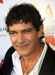 Antonio Banderas Reveals the Secret to a Passionate Marriage