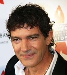 2010__05__wenn5477487 223×300.jpg