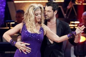 2011__05__Maksim_Chmerkovskiy_May17newnsea 300×199.jpg