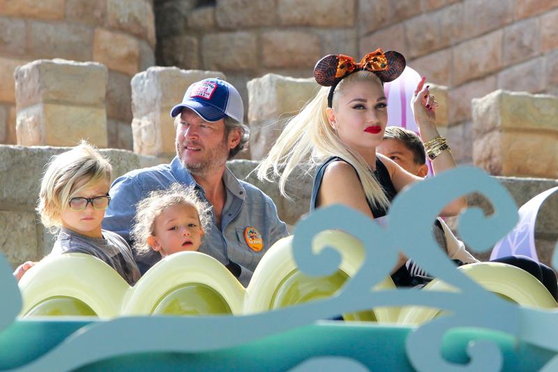 gwen stefani blake shelton stepfather children gavin rossdale