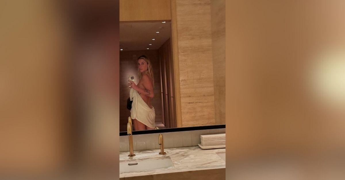 image of Kesha posted a raunchy selfie online.