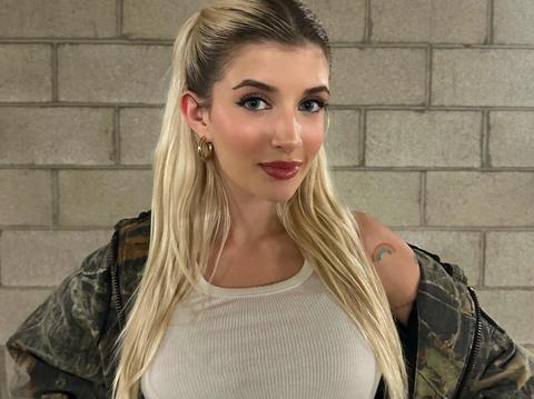 Sami Sheen, 19, Flaunts Her 'New Rack' After Plastic Surgery: Photos