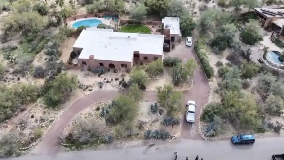 image of Two podcasters searched the area around Nancy Guthrie's Tucson, Ariz., home for hours on Tuesday, March 3.