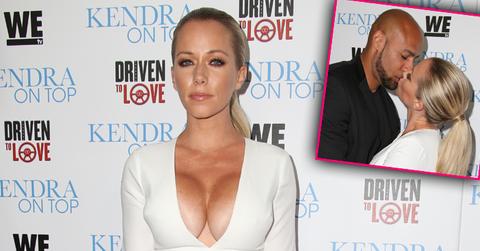 kendra wilkinson revealing shirt husband hank baskett