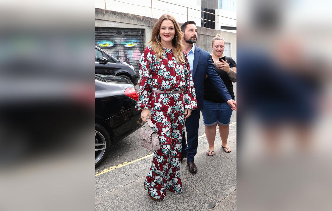 drew barrymore floral outfit