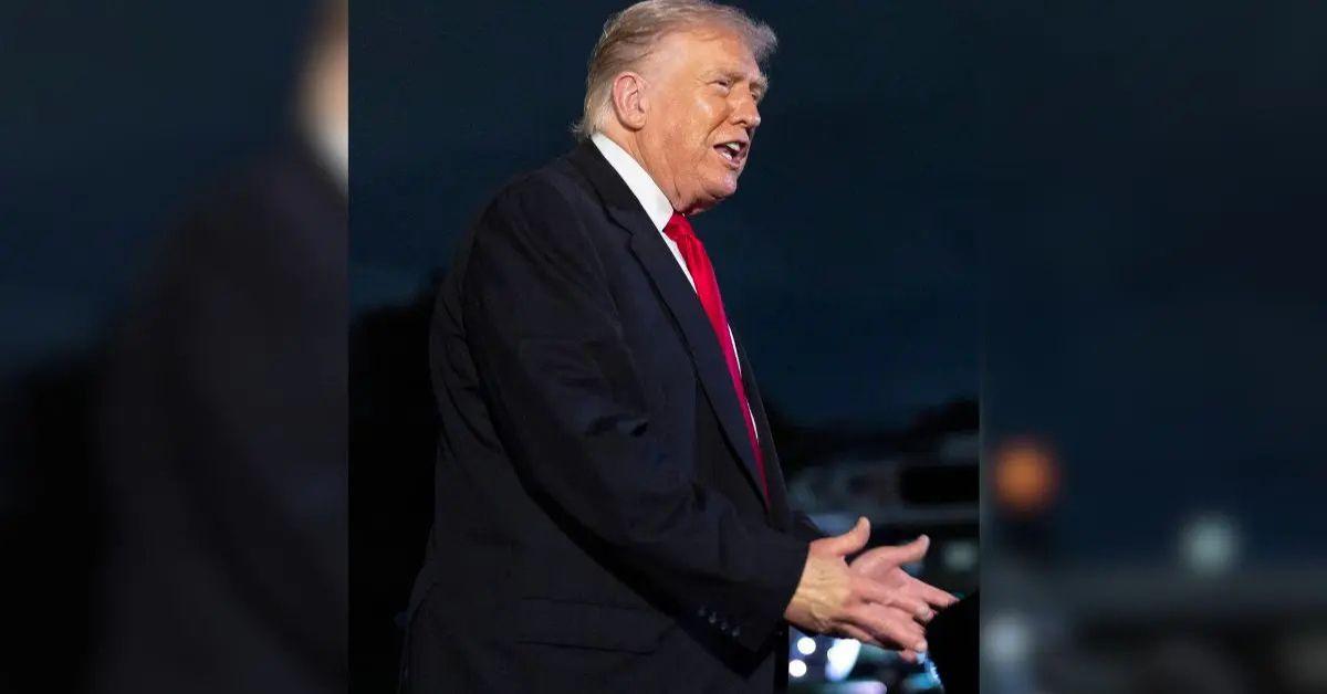 image of Donald Trump has been caught wearing makeup to cover up his bruised hands.