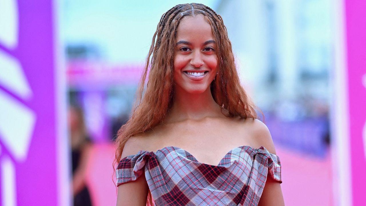 Image of Malia Obama was spotted out and about in West Hollywood hours before Barack Obama announced the death of their dog.
