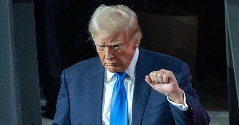 donald trump shoulder pads