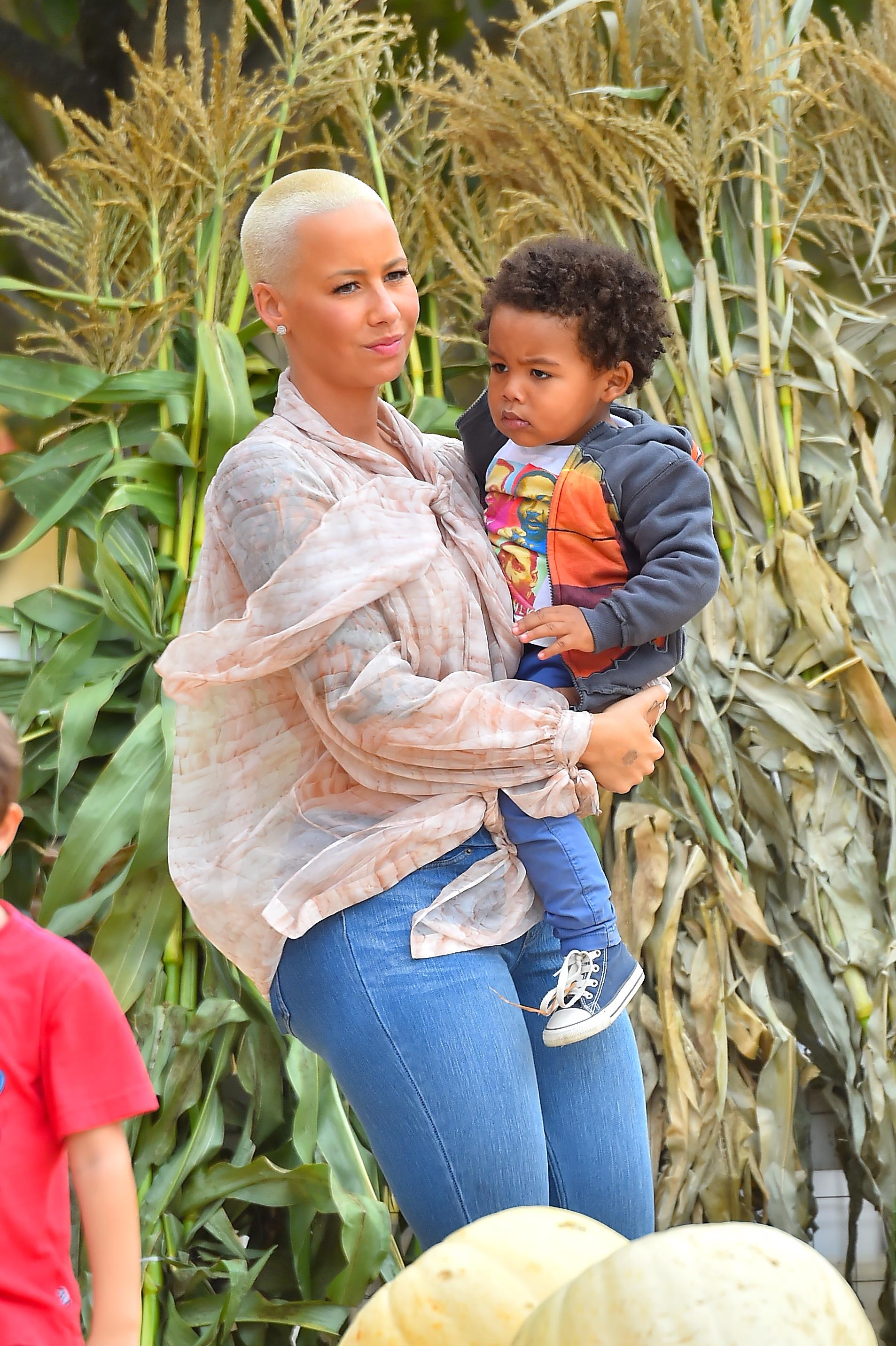 EXCLUSIVE: Newly Single Amber Rose takes her son Sebastian Taylor Thomaz to a Pumpkin Patch in Moorpark, CA