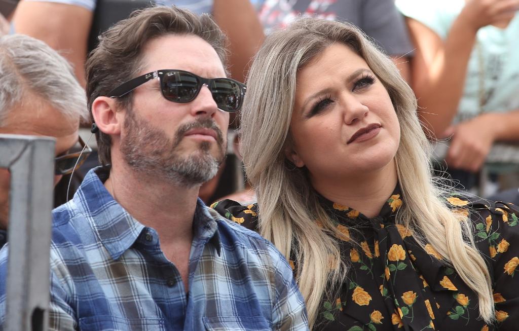 Kelly Clarkson Calls Ex Brandon Blackstock 'Weak' In New Song