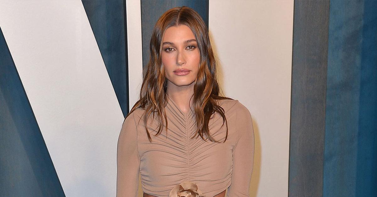 The Bella Hadid Styling Trick That Costs Absolutely Nothing