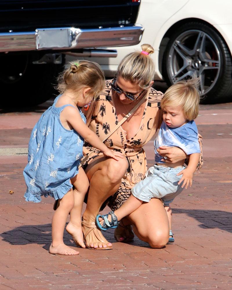 Chris hemsworth elsa pataky fourth child pregnant 02