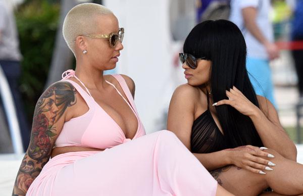 Kim kardashian amber rose blac chyna5