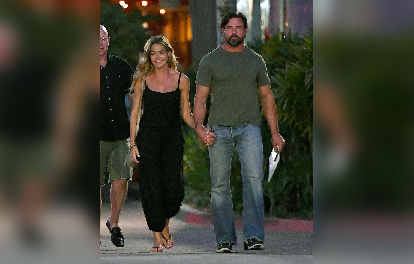 Denise richards date 1