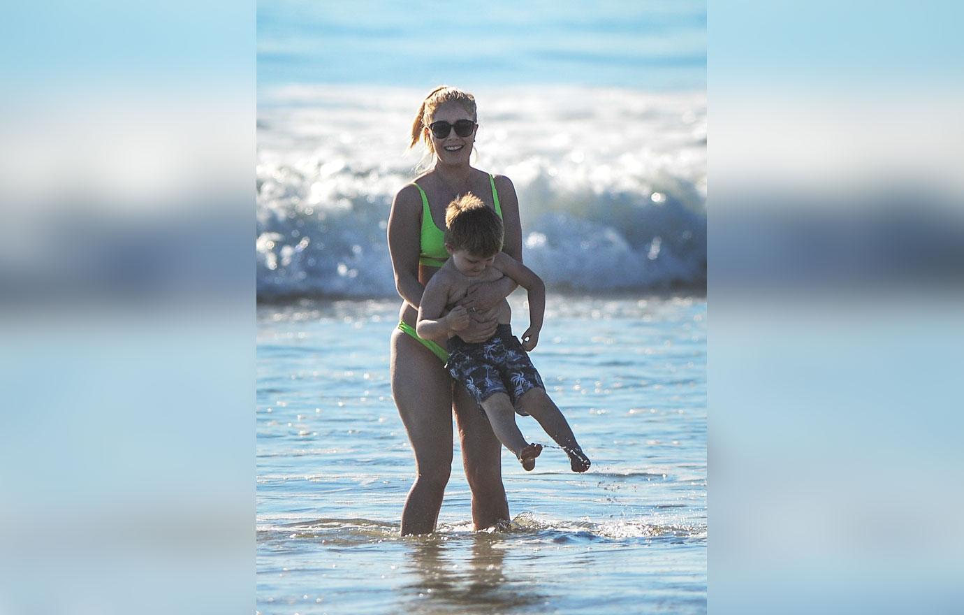 Heindi Montag, Spence Pratt son Gunner at the beach 