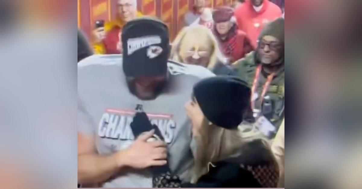 taylor swift travis kelce kiss pda chiefs win watch