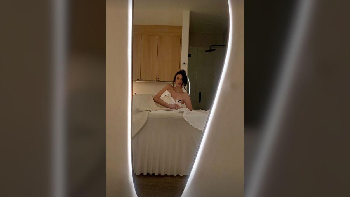 Image of Nina Dobrev enjoyed a relaxing spa day.