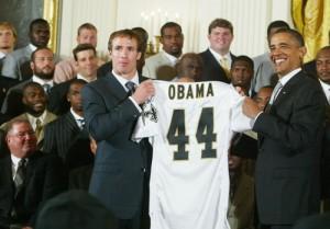 2010__08__Obama_Saints_Aug10_1_54 300&#215;209.jpg