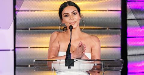 Kim kardashian wears tight white dress impact awards 08