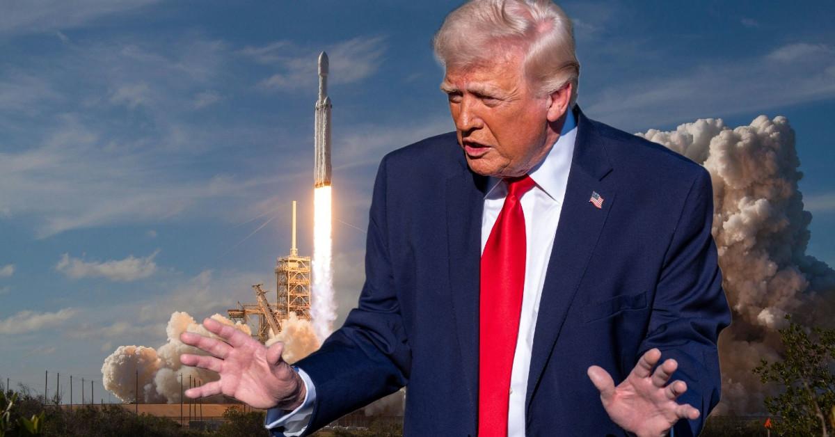 Donald Trump Brags He Would Have 'No Trouble' Becoming an Astronaut Because He's in 'Good' Shape