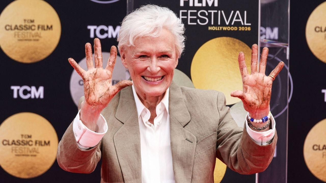 Image of fans were quick to comment on Glenn Close’s 'gorgeous' no-makeup appearance.