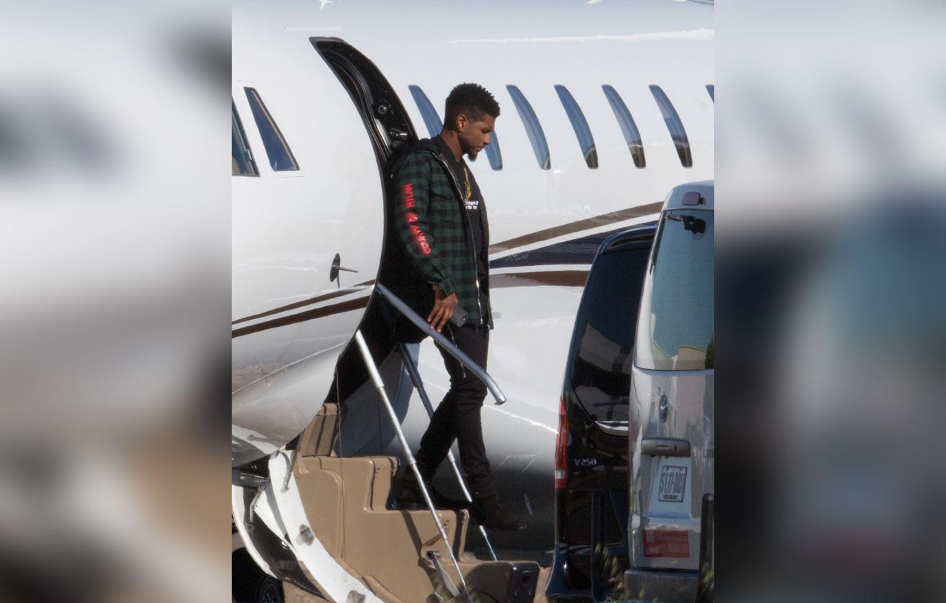 EXCLUSIVE: Usher arrives into  Adelaide in style as he exits private jet hours before his show