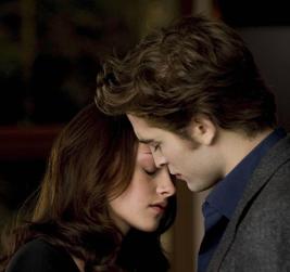 2009__11__new moon robert pattinson kristen stewart.jpg