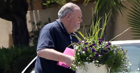 meghan markle dad mom flowers pics pp