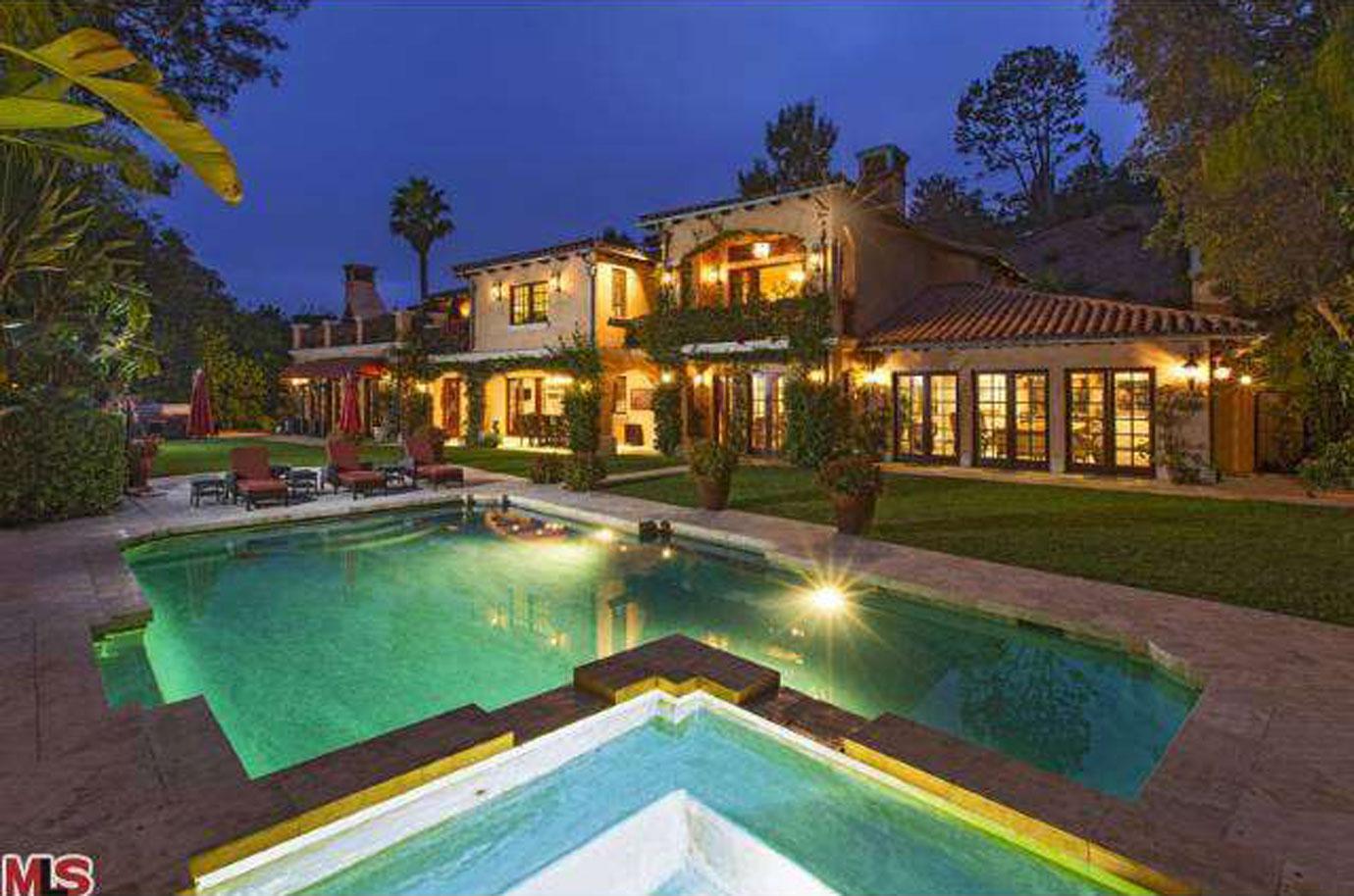 Inside Sofía Vergara's Splashy Beverly Hills Villa: Photos