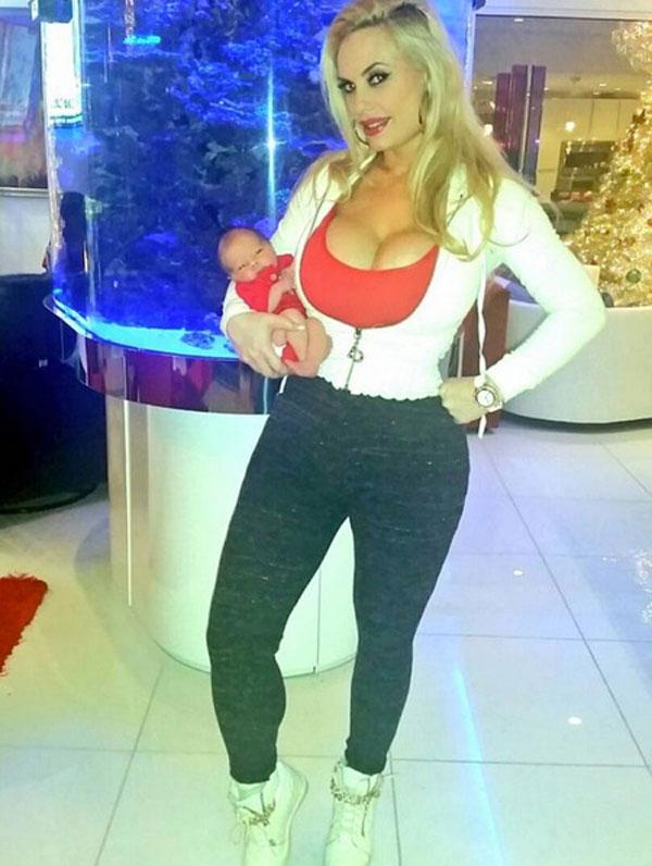 Coco Austin Flaunts Post-Baby Body Weight Loss In A Sports Bra