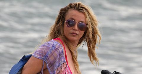 britneyspears beach pp