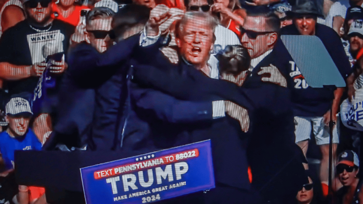 image of Donald Trump's ear was hurt after the Butler, Penn., shooting. 
