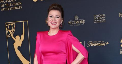 Photo of Kelly Clarkson